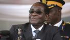 Simbabwean President Robert Mugabe addresses about 10 000 mourners gathered at the National Heroes Acre, in the capital Harare, 31 October 2009. In his speech before the burial of Misheck Chando, Mugabe attacked his governing partner, Morgan Tsvangirai for withdrawing from the coalition goverment. Tsvangirai withdrew from the coalition on 16 October citing lack of of co-operation and human rights abuses Mugabe and his party Zanu PF. EPA/- +++(c) dpa - Bildfunk+++
pixel Foto: dpa