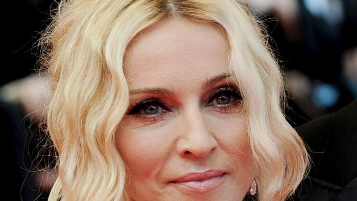 Blonde Haare besitzen eine besondere Anziehungskraft: Das weiß Madonna, die von Natur aus brünett ist. (Foto)