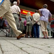 Der Handelskonzern Rewe ist mit Penny im Discounter-Segment vertreten. Der Handelskonzern Rewe ist mit Penny im Discounter-Segment vertreten.