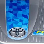 Die SUV, die Toyota seit zwei Jahren unter dem Kürzel FCHV-adv in kleinen Testflotten laufen lässt, verfügen bereits über eine beachtlich Portion Alltagstauglichkeit. So sollen die ungünstigen Kaltstarteigenschaften früherer Brennstoffzellen-Vehikel Verga Die SUV, die Toyota seit zwei Jahren unter dem Kürzel FCHV-adv in kleinen Testflotten laufen lässt, verfügen bereits über eine beachtlich Portion Alltagstauglichkeit. So sollen die ungünstigen Kaltstarteigenschaften früherer Brennstoffzellen-Vehikel Verga