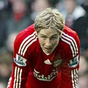 Fernando Torres: Der Siegtorschütze im EM-Finale von 2008 hat sich einen Knorpelschaden im rechten Knie zugezogen. Fernando Torres: Der Siegtorschütze im EM-Finale von 2008 hat sich einen Knorpelschaden im rechten Knie zugezogen.