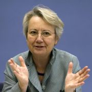 Bildungsministerin Annette Schavan (CDU): Sicherlich auch eine Wunschkandidatin von Angela Merkel. Denn die Kanzlerin weiß, dass sie sich auf Schavan als Staatsoberhaupt verlassen könnte. Bildungsministerin Annette Schavan (CDU): Sicherlich auch eine Wunschkandidatin von Angela Merkel. Denn die Kanzlerin weiß, dass sie sich auf Schavan als Staatsoberhaupt verlassen könnte.