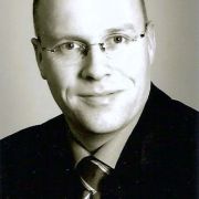 Albert von Monaco sieht aus wie ein Unternehmensberater - zumindest wie dieser hier. Albert von Monaco sieht aus wie ein Unternehmensberater - zumindest wie dieser hier.