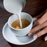 Wie kommt ein Blatt auf den Kaffee? Wie kommt ein Blatt auf den Kaffee?