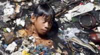 Entwicklungsländer gehen im Müll unter, hierzulande ist er heiß begehrt.