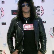 Slash überreicht den Preis für den besten Live-Act Slash überreicht den Preis für den besten Live-Act