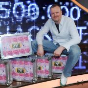 Stefan Raab gehörte zu den ersten VJ's des neue gegründeten Musiksenders viva 1993. Stefan Raab gehörte zu den ersten VJ's des neue gegründeten Musiksenders viva 1993.