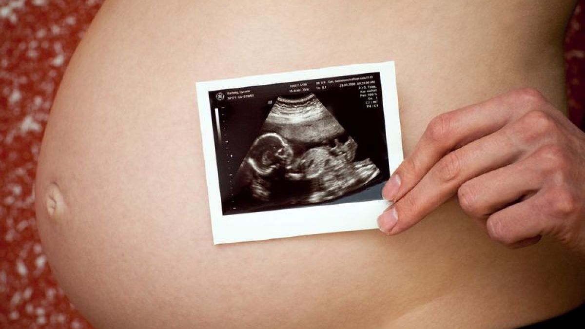 Im Schnitt bekommen Frauen hierzulande mit 29 ihr erstes Kind. (Foto)