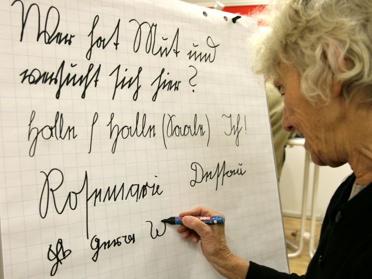 Fotostrecke Graphologie Schau' mir in die Handschrift, Kleines news.de