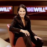 Anne Will wie wir sie kennen: Als souveräne und kompetente Journalistin führt in ihrer Talkshow durch politisch aktuelle Themen. Anne Will wie wir sie kennen: Als souveräne und kompetente Journalistin führt in ihrer Talkshow durch politisch aktuelle Themen.