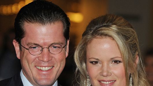 Stephanie und Karl-Theodor zu Guttenberg sind momentan das bekannteste Adelspaar Deutschlands. (Foto)