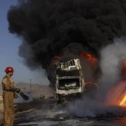 «Vor Reisen nach Afghanistan wird dringend gewarnt», schreibt das Auswärtige Amt auf seiner Internetseite. Und das ist auch kein Wunder, denn Afghanistan gilt laut dem Wirtschaftsmagazin Forbes als das gefährlichste Land der Welt. «Vor Reisen nach Afghanistan wird dringend gewarnt», schreibt das Auswärtige Amt auf seiner Internetseite. Und das ist auch kein Wunder, denn Afghanistan gilt laut dem Wirtschaftsmagazin Forbes als das gefährlichste Land der Welt.