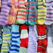 Ähnlich ermüdend wie Rechnungen bezahlen: Socken sortieren. Aber geben Sie nicht auf, wir haben auch Vorschläge, die Spaß machen... Ähnlich ermüdend wie Rechnungen bezahlen: Socken sortieren. Aber geben Sie nicht auf, wir haben auch Vorschläge, die Spaß machen...
