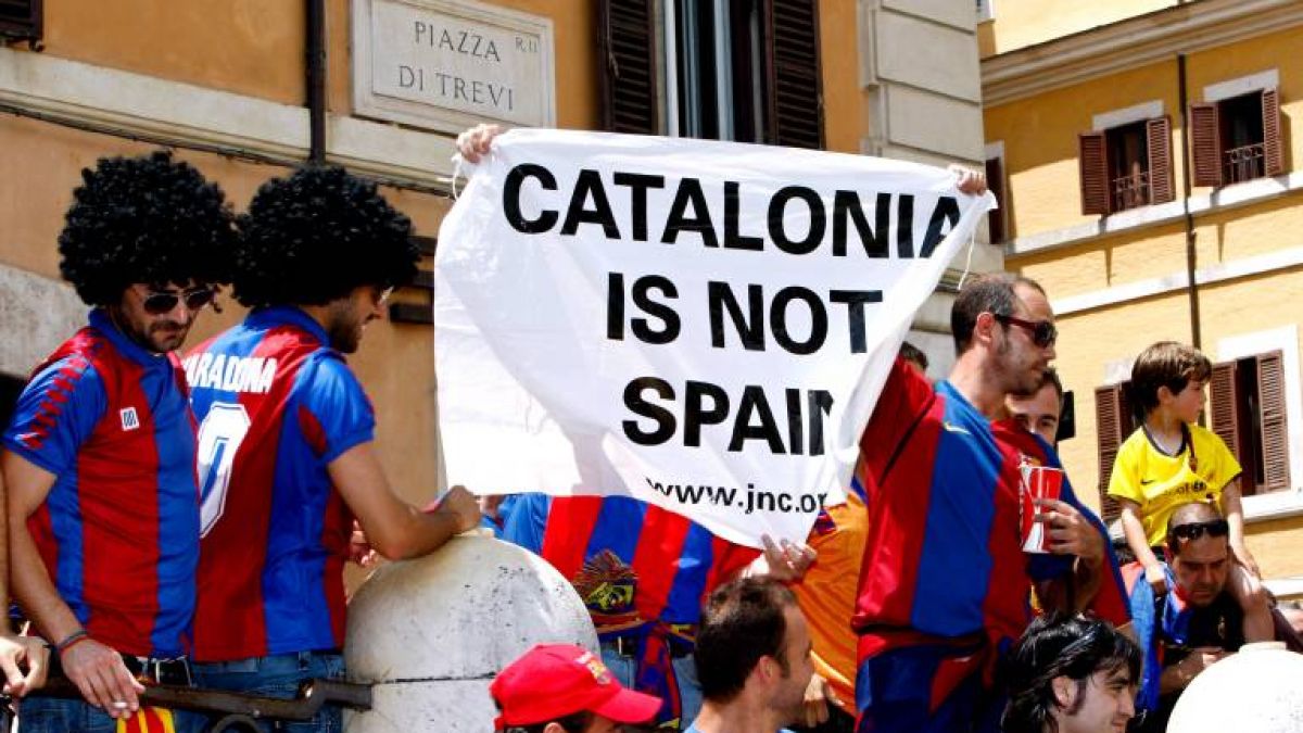 Diese Fans des FC Barcelona fordern eine Unabhängigkeit Kataloniens. (Foto)