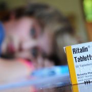 Platz 15: Methylphenidat, in Ritalin enthalten, wird vor allem bei Kindern mit ADHS eingesetzt. Doch immer wieder wird es auch als illegal genutzt, zu Pulver zerstoßen und geschnupft. Es wirkt euphosierend, führt aber auch zu Erbrechen und Krämpfen. Platz 15: Methylphenidat, in Ritalin enthalten, wird vor allem bei Kindern mit ADHS eingesetzt. Doch immer wieder wird es auch als illegal genutzt, zu Pulver zerstoßen und geschnupft. Es wirkt euphosierend, führt aber auch zu Erbrechen und Krämpfen.