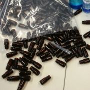 Platz 17: Gamma-Hydroxybuttersäure (GHB) gilt als Beruhigungsmittel, das bei niedriger Dosierung aphrodisierend und enthemmend wirkt. Immer wieder wird das sogenannte Liquid Ecstasy aber auch als K.o.-Droge eingesetzt, um Frauen zu vergewaltigen. Platz 17: Gamma-Hydroxybuttersäure (GHB) gilt als Beruhigungsmittel, das bei niedriger Dosierung aphrodisierend und enthemmend wirkt. Immer wieder wird das sogenannte Liquid Ecstasy aber auch als K.o.-Droge eingesetzt, um Frauen zu vergewaltigen.