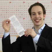 Willi S. hier zum Beispiel hat im Lotto gewonnen und ließ seinen Gewinn wegen Schusseligkeit sogar verfallen. Willi S. hier zum Beispiel hat im Lotto gewonnen und ließ seinen Gewinn wegen Schusseligkeit sogar verfallen.
