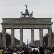 In Berlin steppt der Bär und das honorieren die Urlauber mit Rang 10. In Deutschlands Hauptstadt gibt es zahlreiche Ausstellungen, Musicals, Theaterveranstaltungen und Konzerte. In Berlin steppt der Bär und das honorieren die Urlauber mit Rang 10. In Deutschlands Hauptstadt gibt es zahlreiche Ausstellungen, Musicals, Theaterveranstaltungen und Konzerte.