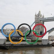 Klarer Favorit ist London. Die englische Hauptstadt richtet 2012 die Olympischen Sommerspiele aus. Klarer Favorit ist London. Die englische Hauptstadt richtet 2012 die Olympischen Sommerspiele aus.