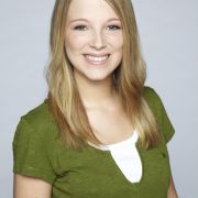 Iris Mareike Steen spielte vor GZSZ, wo sie als Lilly Seefeld zu sehen ist, in zahlreichen TV-Produktionen, u. a. Da kommt Kalle, Großstadtrevier, Das Duo und Die Rettungsflieger. Iris Mareike Steen spielte vor GZSZ, wo sie als Lilly Seefeld zu sehen ist, in zahlreichen TV-Produktionen, u. a. Da kommt Kalle, Großstadtrevier, Das Duo und Die Rettungsflieger.