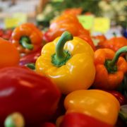 Nicht frisch und lecker, sondern mit Pestiziden gewürzt: So kam 2003 Paprika aus der Türkei nach Deutschland. Nicht frisch und lecker, sondern mit Pestiziden gewürzt: So kam 2003 Paprika aus der Türkei nach Deutschland.