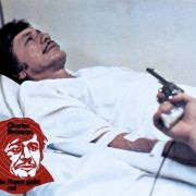 Der Film Ein Mann sieht Rot heizte Mitte der 1970er Jahre die Diskussion über Selbstjustiz in den USA an. Der Film Ein Mann sieht Rot heizte Mitte der 1970er Jahre die Diskussion über Selbstjustiz in den USA an.