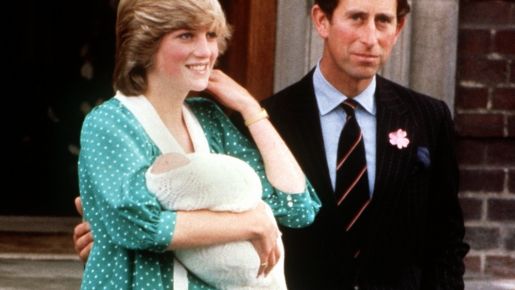 Prinz William Arthur Philip Louis wurde als ältester Sohn von Prinzessin Diana („Lady Di") und Prinz Charles, Prince of Wales im St. Marys Hospital, Paddington in London geboren. (Foto)
