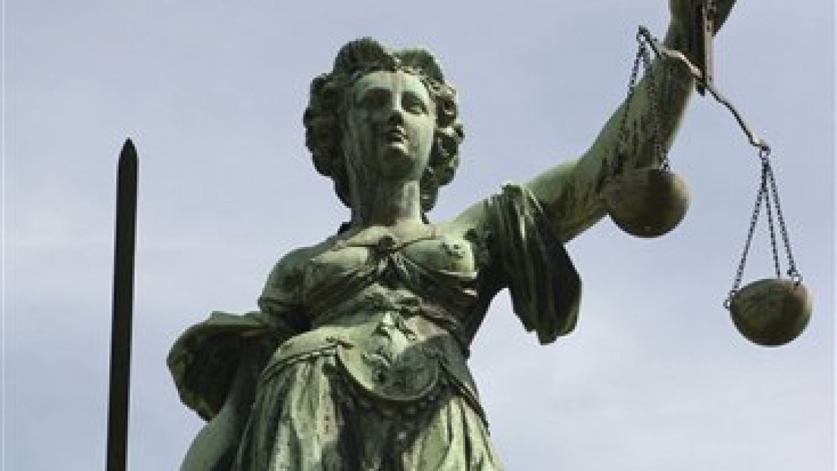 Mit einem guten Rechtsanwalt ist Justitia auf Ihrer Seite - die Tipps von news.de verraten Ihnen, woran Sie einen guten Anwalt erkennen. (Foto)