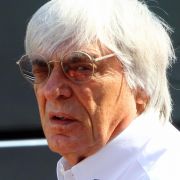 Augen zu und durch? Für Formel-1-Zampano Bernie Ecclestone wird die Luft nach belastenden Aussagen des ehemaligen Bayern-LB-Vorsitzenden Bernhard Gribkowsky ziemlich dünn. Augen zu und durch? Für Formel-1-Zampano Bernie Ecclestone wird die Luft nach belastenden Aussagen des ehemaligen Bayern-LB-Vorsitzenden Bernhard Gribkowsky ziemlich dünn.