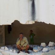 Mitte Juli 2012 berichten Aktivisten von einem Massaker mit mehr als 150 Toten in und um die Ortschaft Tremse in der Provinz Hama. Mitte Juli 2012 berichten Aktivisten von einem Massaker mit mehr als 150 Toten in und um die Ortschaft Tremse in der Provinz Hama.