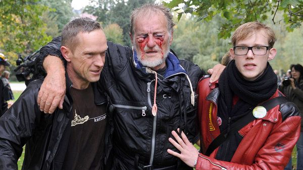 Er ist lebendes Symbol der Eskalation zwischen Stuttgart 21-Gegnern und der Polizei: Dietrich Wagner wird lebenslang auf einem Auge blind bleiben – durch den scharfen Strahl eines Wasserwerfers. (Foto)