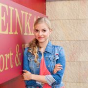 Julia Engelmann spielt Franziska Steinkamp Julia Engelmann spielt Franziska Steinkamp