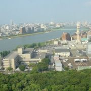 Niigata in Japan: Hier wurde 1990 eine Neunjährige entführt und anschließend neun Jahre und zwei Monate lang gefangen gehalten. Die Mutter des Entführers gab schließlich den entscheidenden Hinweis, der das Mädchen rettete. Niigata in Japan: Hier wurde 1990 eine Neunjährige entführt und anschließend neun Jahre und zwei Monate lang gefangen gehalten. Die Mutter des Entführers gab schließlich den entscheidenden Hinweis, der das Mädchen rettete.