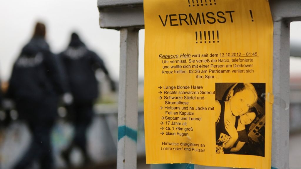 Oktober 2012: Die Polizei sucht nach der 17-Jährigen Rebecca aus Rostock. Ein 28-Jähriger hat sie verschleppt. Fast vier Tage lang hält er sie gefangen und missbraucht sie mehrfach. Dann gelingt ihr die Flucht. (Foto)