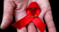 Die Immunschwächekrankheit Aids lässt vor allem Kinder und Frauen Hilfe suchen - obwohl größtenteils Männer erkrankt beziehungsweise HIV-infiziert sind.