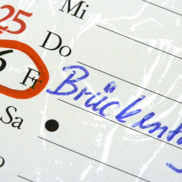 Wann Sie viel Freizeit für wenig Urlaubstage kriegen Wann Sie viel Freizeit für wenig Urlaubstage kriegen (Foto)