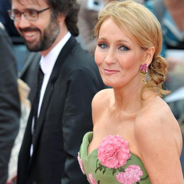 J. K. Rowling rät Twitter-Troll zu Penis-Verlängerung J. K. Rowling rät Twitter-Troll zu Penis-Verlängerung (Foto)