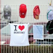 ... und machten dem Schwerverletzten Mut. ... und machten dem Schwerverletzten Mut.