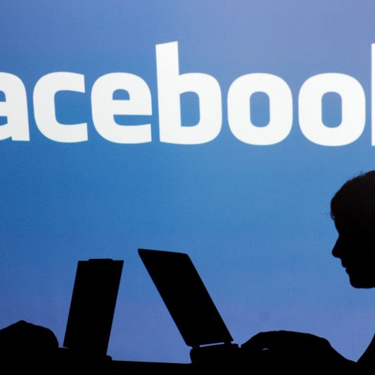 Auch Transen werden jetzt bei Facebook glücklich Auch Transen werden jetzt bei Facebook glücklich (Foto)