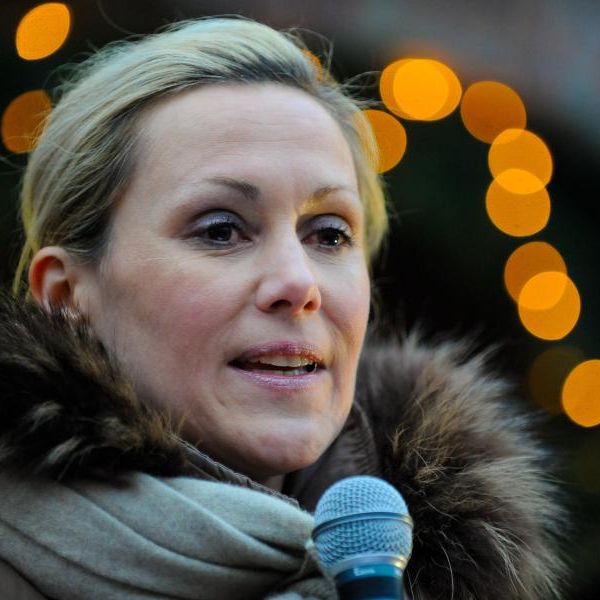 Datet Bettina Wulff fremd? Datet Bettina Wulff fremd? (Foto)