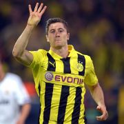 Aller guten Dinge sind vier. Robert Lewandowski im Halbfinale 2013. Aller guten Dinge sind vier. Robert Lewandowski im Halbfinale 2013.