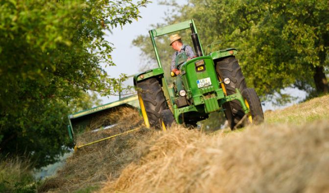 Der 21-jährige Andre S. wurde im hessischen Ober-Breidenbach von einer Heuballen-Maschine qualvoll zerstückelt.