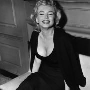 Bevor sie zum Sexsymbol wurde, hatte Marilyn Monroe einen harten Weg zurückzulegen.