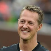 Endlich! Am 16. Juni 2014, Nach fünfeinhalb Monaten im künstlichen Koma, gibt Schumi-Managerin Sabine Kehm die ermutigende Nachricht bekannt: Michael Schumacher ist wach und wurde in einer Schweizer Klinik verlegt, um an der Rehabilitation zu arbeiten. Endlich! Am 16. Juni 2014, Nach fünfeinhalb Monaten im künstlichen Koma, gibt Schumi-Managerin Sabine Kehm die ermutigende Nachricht bekannt: Michael Schumacher ist wach und wurde in einer Schweizer Klinik verlegt, um an der Rehabilitation zu arbeiten.