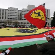 Doch gibt es tatsächlich Grund zur Freude für die zahlreichen Schumi-Fans? Ex-Formel-1-Arzt Gary Hartstein warnt vor falschen Hoffnungen. An Schumis Zustand habe sich nichts geändert, seine Genesungschancen blieben gering. Doch gibt es tatsächlich Grund zur Freude für die zahlreichen Schumi-Fans? Ex-Formel-1-Arzt Gary Hartstein warnt vor falschen Hoffnungen. An Schumis Zustand habe sich nichts geändert, seine Genesungschancen blieben gering.