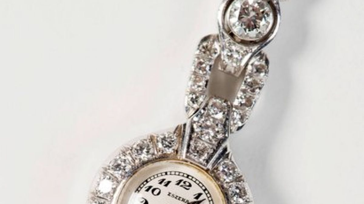 Adolf Hitler schenkte Eva Braun zum Geburtstag eine wertvolle Uhr mit Brillianten besetzt. (Foto)