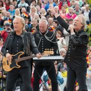 Die Höhner erneut zu Gast in Kiwis Fernsehgarten. Die Höhner erneut zu Gast in Kiwis Fernsehgarten.