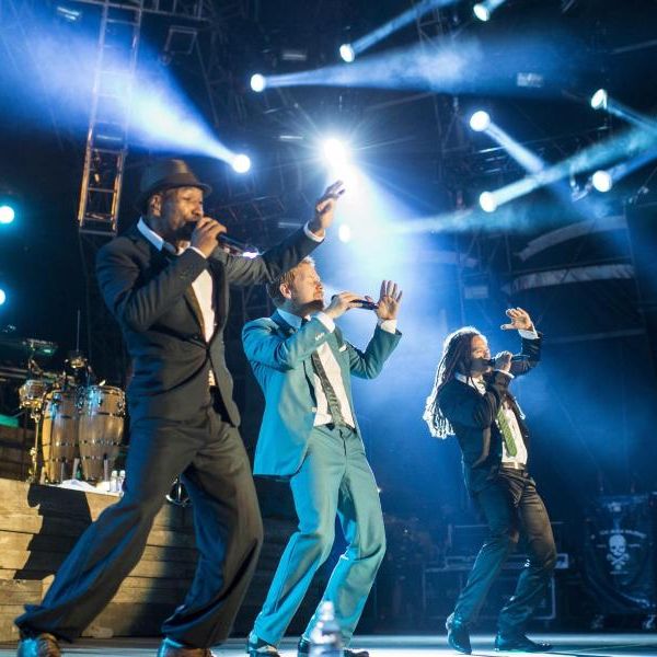 Heiße Rhythmen zwischen Tagebaubaggern Heiße Rhythmen zwischen Tagebaubaggern (Foto)