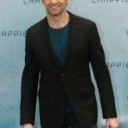 Hugh Jackman war zu Gast in Berlin und erzählte uns, wie es ist, eine Vokuhila-Frisur zu tragen. Hugh Jackman war zu Gast in Berlin und erzählte uns, wie es ist, eine Vokuhila-Frisur zu tragen.