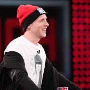 Oliver Pocher hat sich umgezogen. Oliver Pocher hat sich umgezogen.